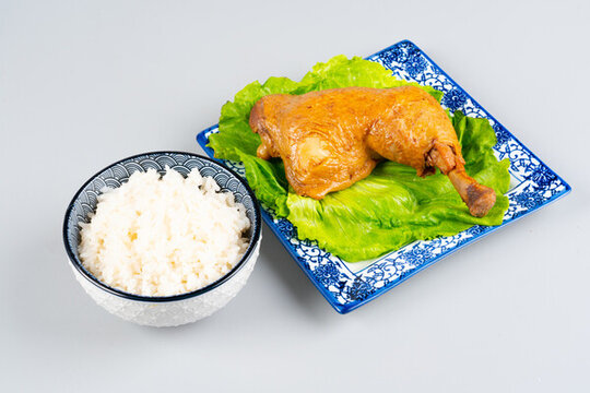 雞腿飯