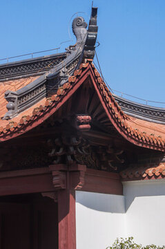 傳統(tǒng)國(guó)風(fēng)建筑屋檐