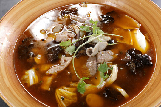 酸辣粉腸湯