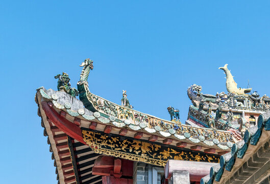 嶺南古建筑屋脊陶塑