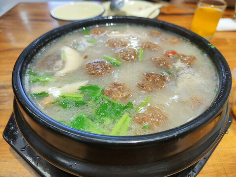 砂鍋丸子