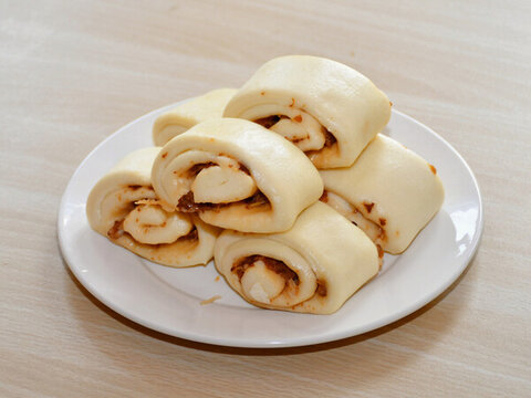 中餐稀飯饅頭