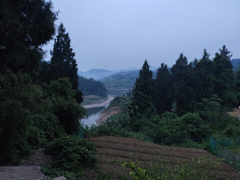 綠水青山