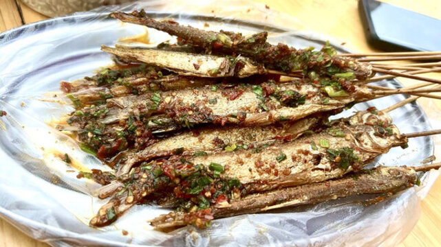 辣烤魚燒烤