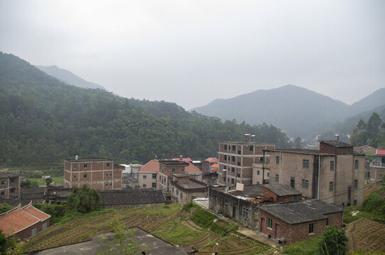小山村