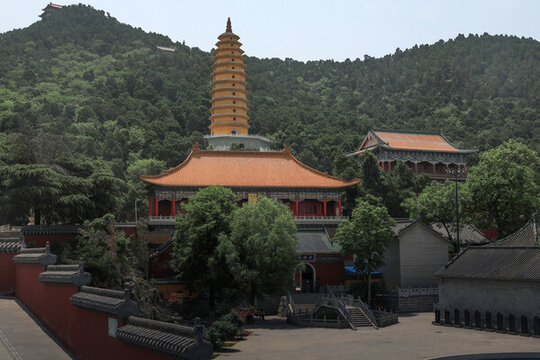 靈山寺