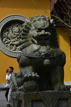 杭州西湖雷鋒塔斷橋靈隱寺