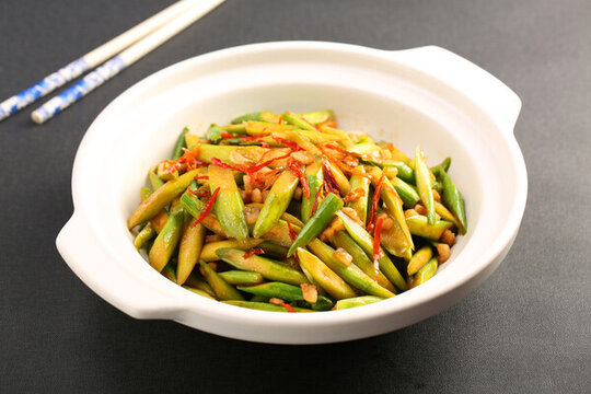 缽子蘆筍