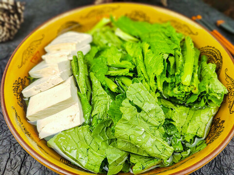 苦菜豆腐湯