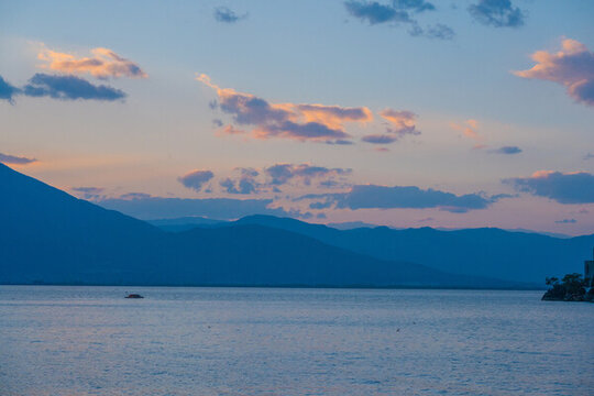 大理洱海夕陽傍晚