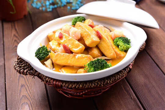 廣仔豆腐煲