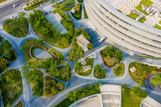 航拍城市市民中心公共活動空間