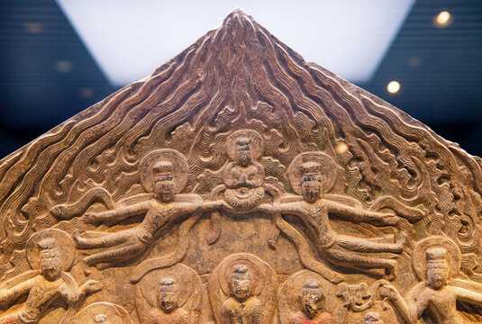 北魏譚副造釋迦像背屏飛天伎樂