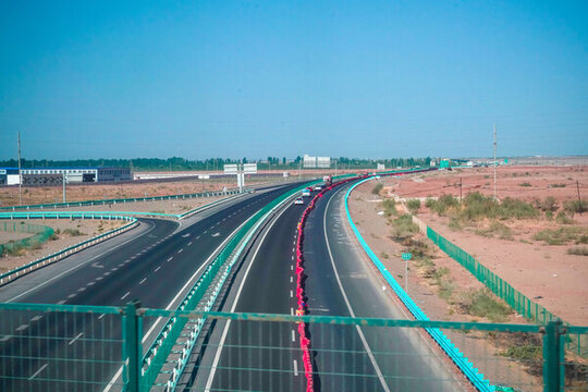 新疆高速