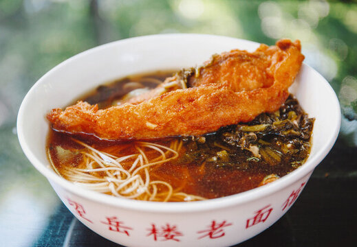 爆魚面