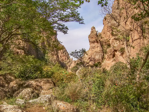 賀蘭山南寺生態(tài)旅游區(qū)