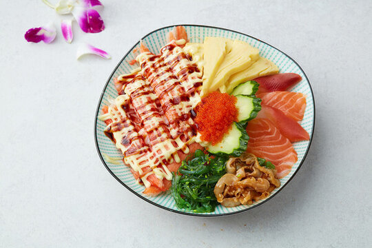 炙燒蟹柳三文魚北極貝飯