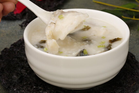 魚(yú)片紫菜粥