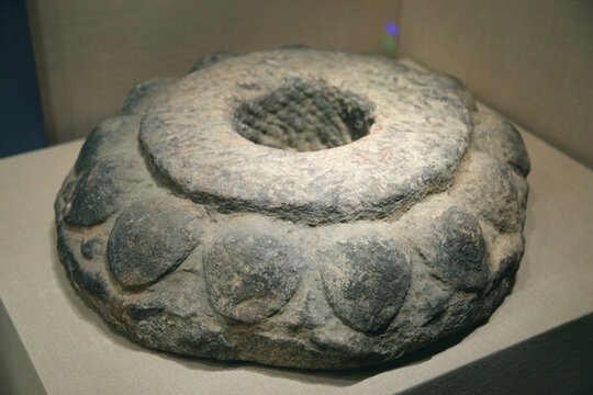 蓮花石柱礎(chǔ)