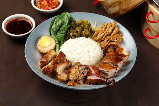 脆皮烤鴨飯