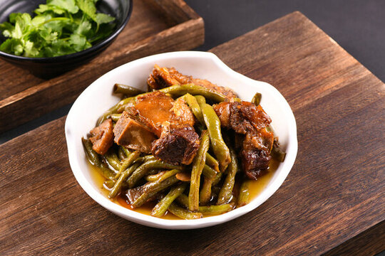 牛排燉豆角