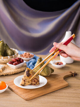 传统中国民俗端午节粽子