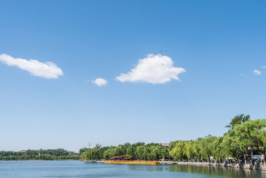中國(guó)北京北海公園的五龍亭