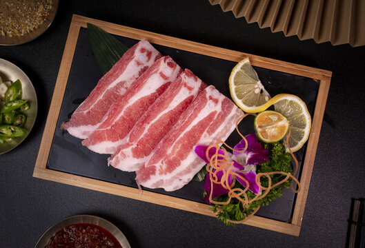 五花肉擺盤
