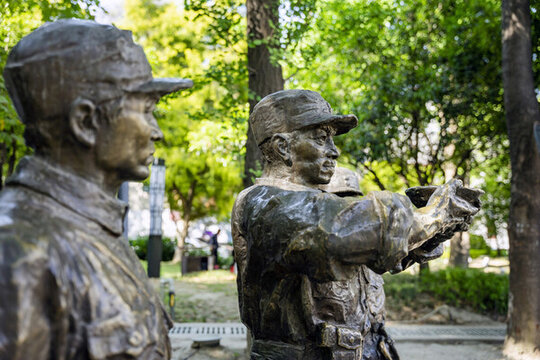 成都市人民公園抗戰(zhàn)紀(jì)念雕塑