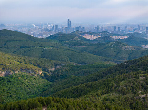 在濟南黑峪頂航拍濟南都市風(fēng)光