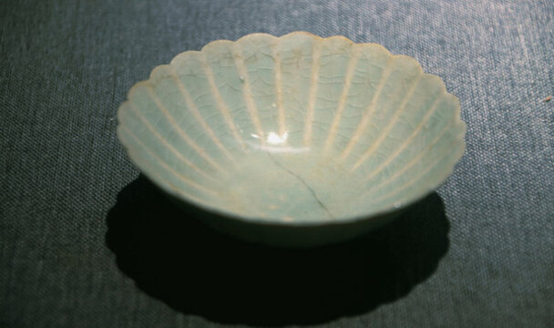 景德鎮(zhèn)釉色瓷器特寫