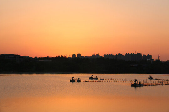 安徽合肥翡翠湖風(fēng)景區(qū)夕陽