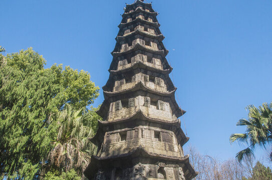 吉祥塔雄姿