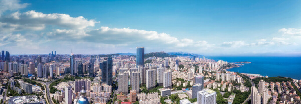 航拍青島灣區(qū)建筑景觀全景