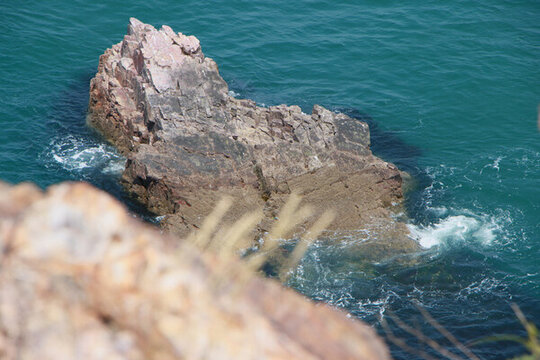 海島島嶼島礁大海旅游深海巖石