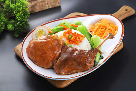 雞腿鴨腿雙拼飯