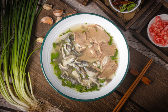 羊肉羊雜湯