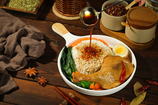 雞腿飯
