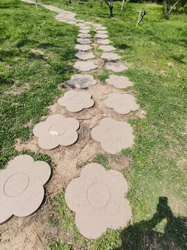 梅花石小路