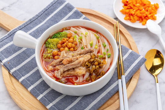 小酥肉河粉