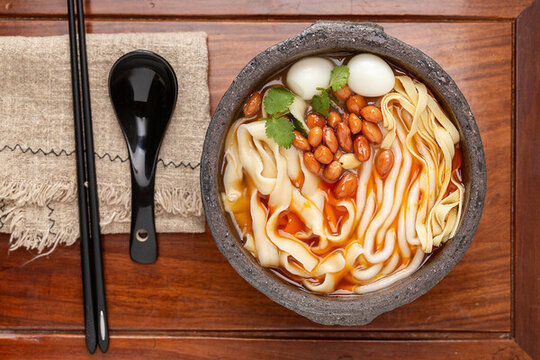 砂鍋土豆粉