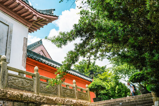 旅游景點(diǎn)大華興寺