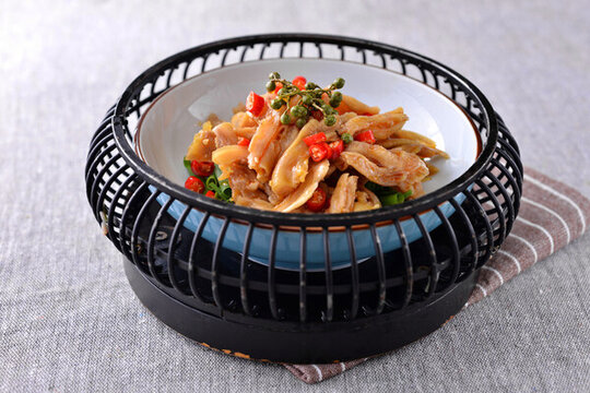 麻辣鴨掌