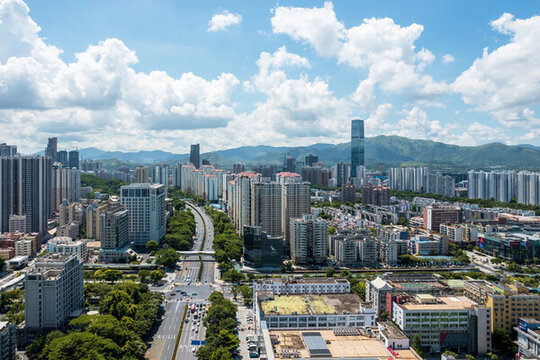 深圳福強路兩邊建筑高樓