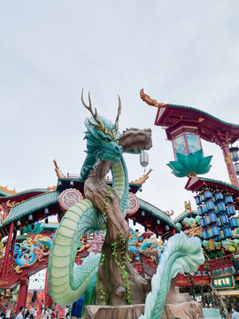 龍雕像