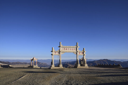 山西五臺山山門牌坊