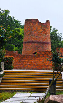 煙囪遺址