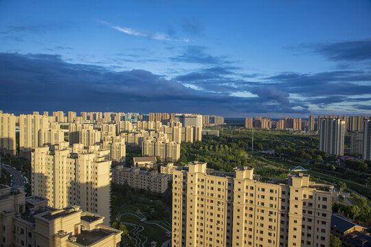 長春市硅谷大街旁的住宅區(qū)