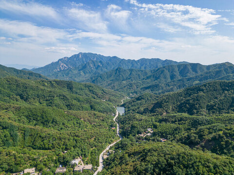 航拍山東藥鄉(xiāng)森林公園