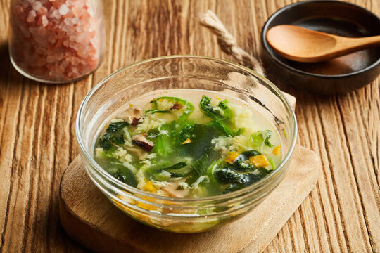菠菜蛋花湯